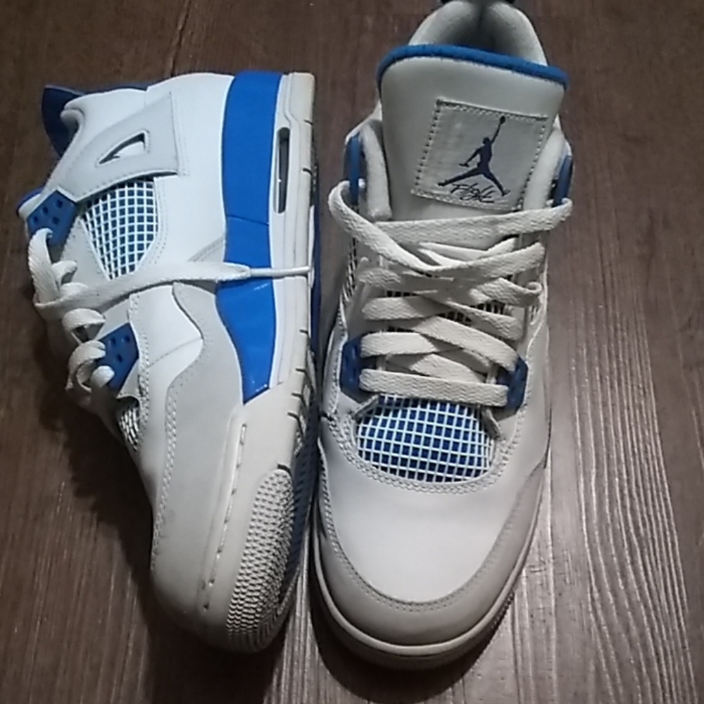 Jordan retro 4